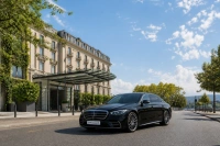 Drop-off at Mandarin Oriental Geneva - Book a transfer in a Mercedes-Benz S-Class