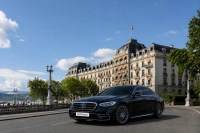 Drop-off at Fairmont Grand Hotel (2028) - Book a transfer in a Mercedes-Benz S-Class