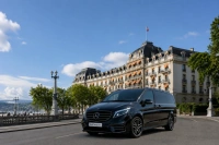 Drop-off at Fairmont Grand Hotel (2028) - Book a transfer in a Mercedes-Benz V-Class
